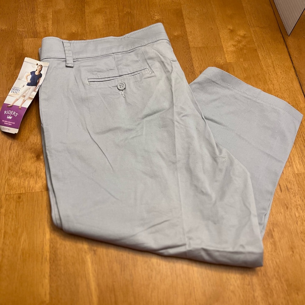 Lee Gray Capris Casual Comfort